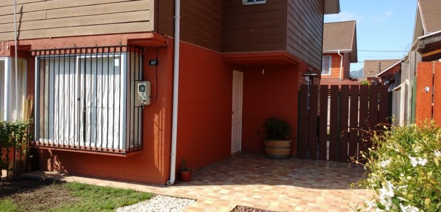 Arriendo casa.