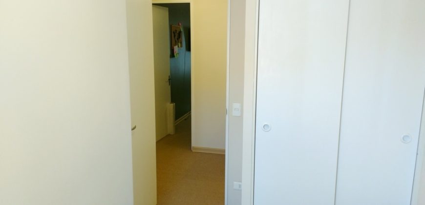 Arriendo casa.