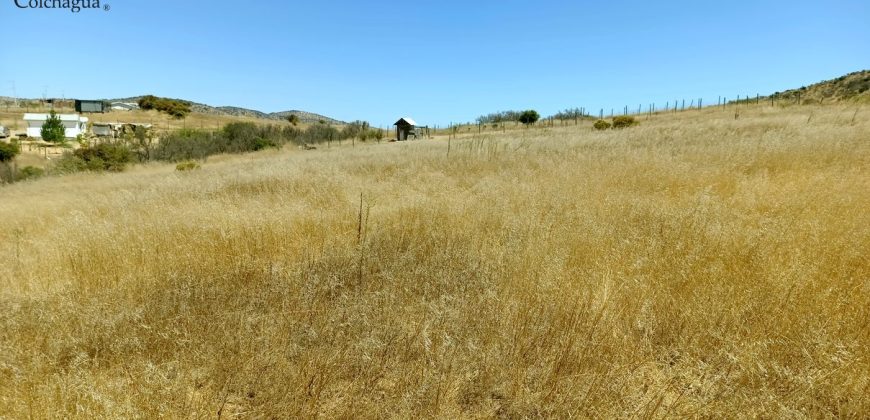 Vendo 2 parcelas con luz.