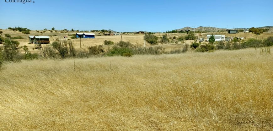 Vendo 2 parcelas con luz.