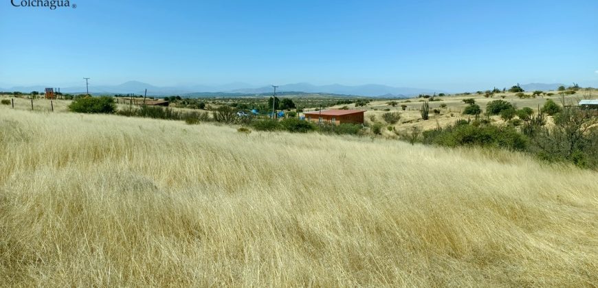 Vendo 2 parcelas con luz.