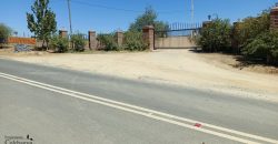 Vendo 2 parcelas con luz.