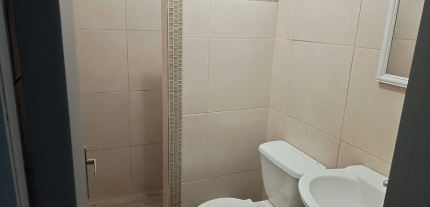 Arriendo casa.