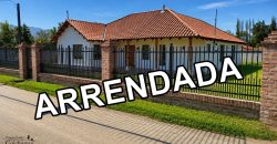 Arriendo hermosa casa.