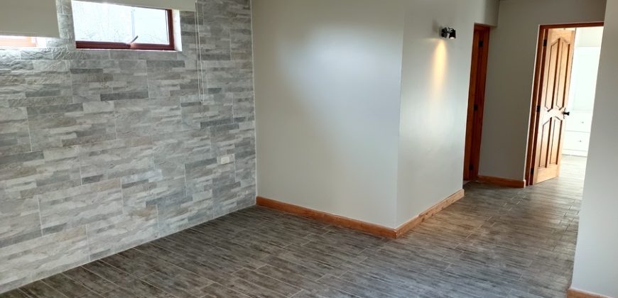 Arriendo hermosa casa.