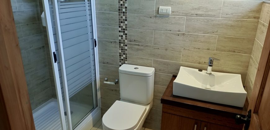 Arriendo hermosa casa.