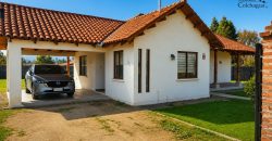 Arriendo hermosa casa.